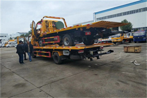 阿克塞同城汽车补胎